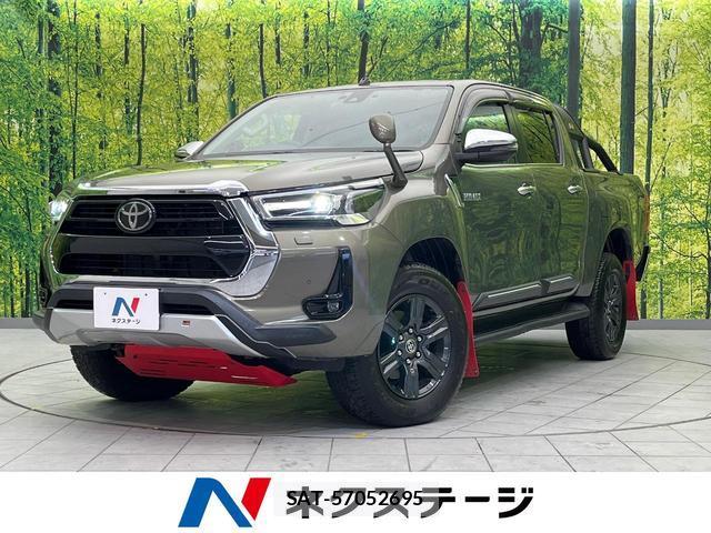 Toyota HILUX 2021-05 8221132-0