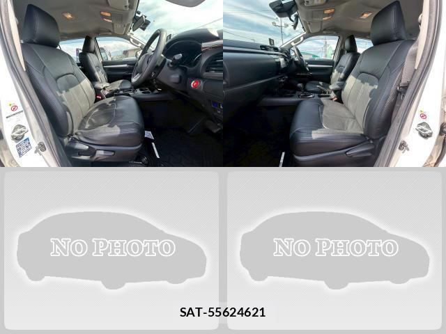 Toyota HILUX 2018-10 8222644-5
