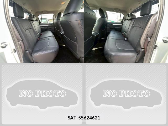 Toyota HILUX 2018-10 8222644-6