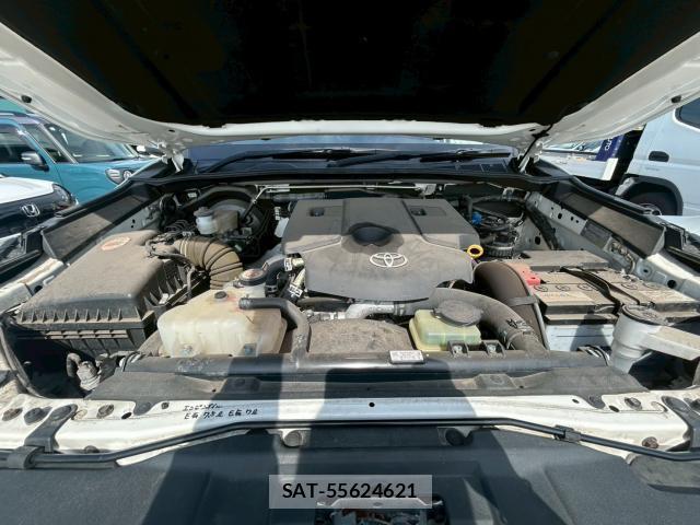 Toyota HILUX 2018-10 8222644-7