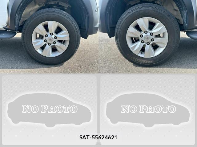 Toyota HILUX 2018-10 8222644-8