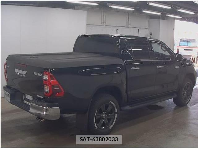 Toyota HILUX 2022-10 8223626-1