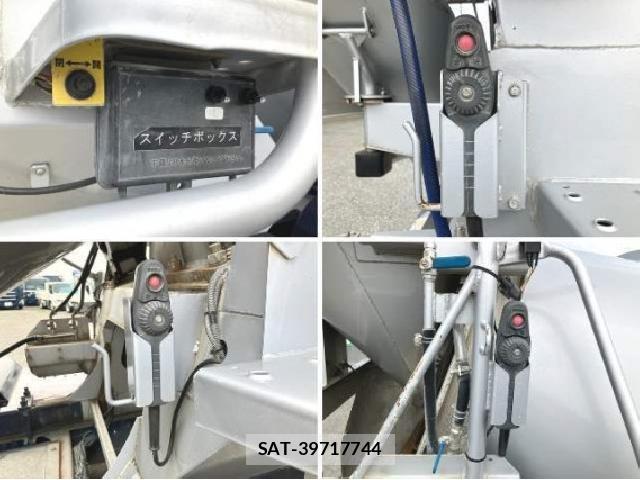 Hino RANGER 2018 8225626-18