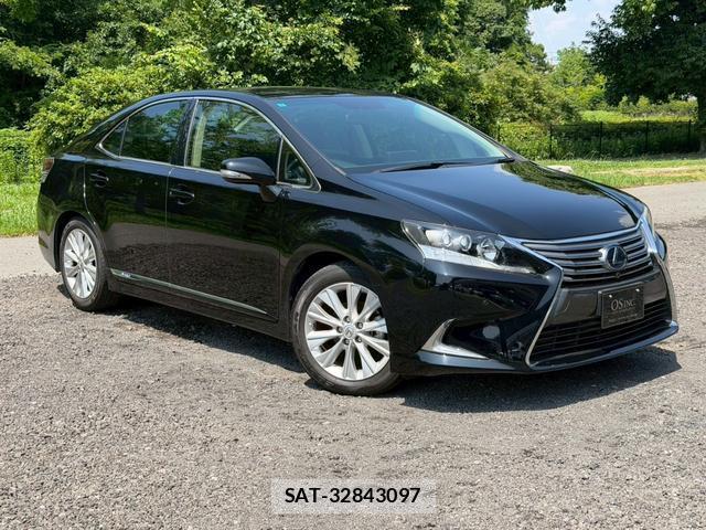 Lexus HS 2014-03 8223788-0