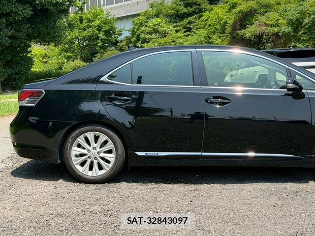 Lexus HS 2014-03 8223788-1