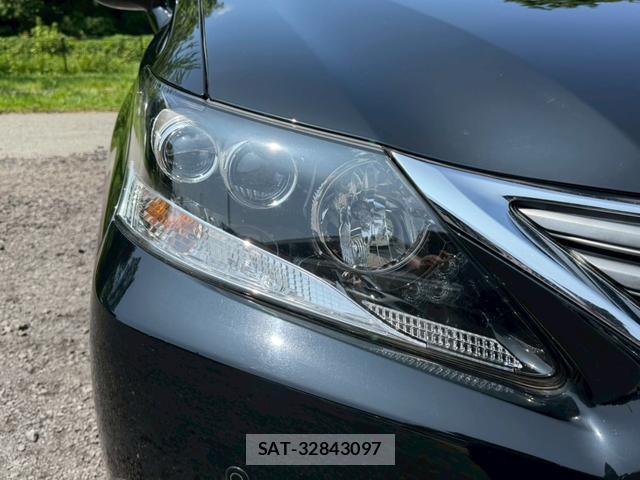 Lexus HS 2014-03 8223788-11