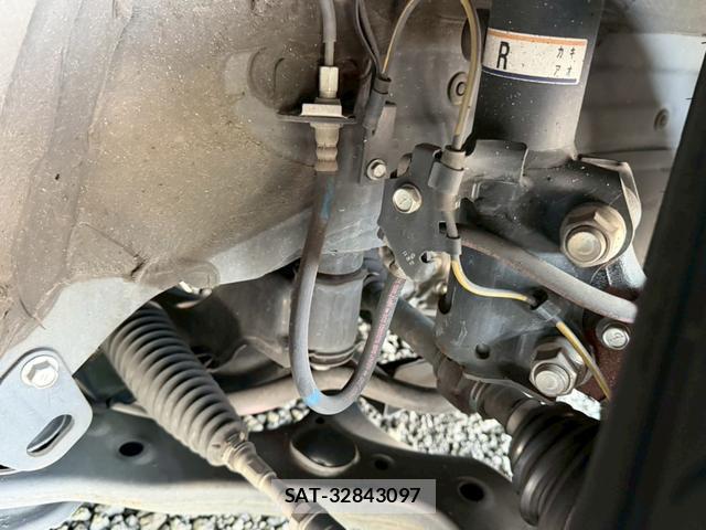 Lexus HS 2014-03 8223788-16
