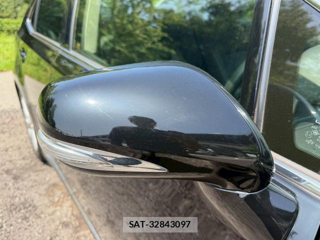 Lexus HS 2014-03 8223788-5
