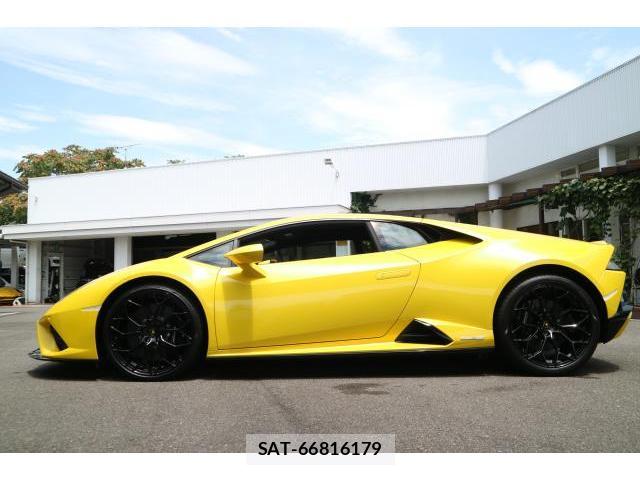 Lamborghini Huracan 2022-03 8223866-2