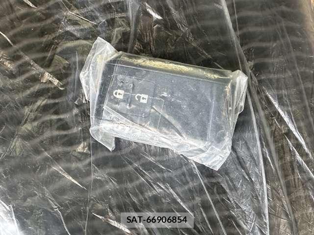Suzuki HUSTLER 2025-06 8218212-12