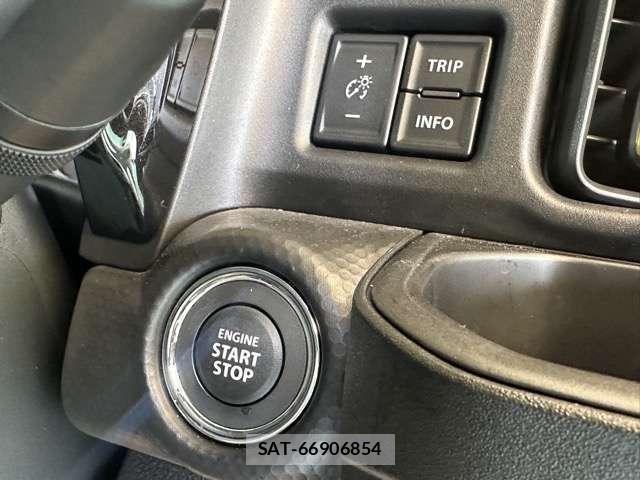 Suzuki HUSTLER 2025-06 8218212-13
