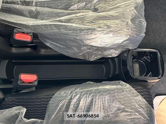 Suzuki HUSTLER 2025-06 8218212-9