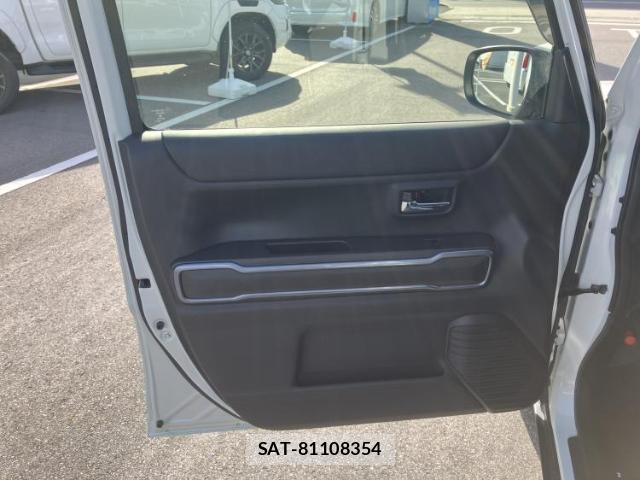 Suzuki HUSTLER 2022-02 8220552-5