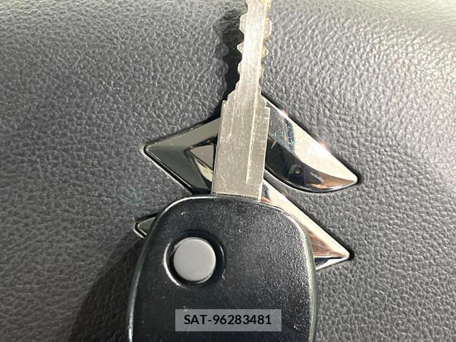 Suzuki HUSTLER 2015-07 8221085-4