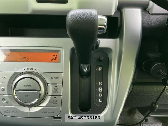 Suzuki HUSTLER 2015-11 8221673-13
