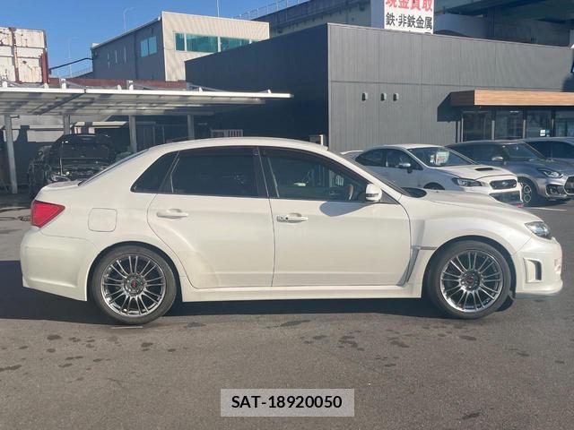 Subaru IMPREZA 2013-04 8220792-17
