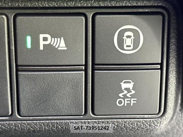 Honda INSIGHT 2019-07 8220189-16
