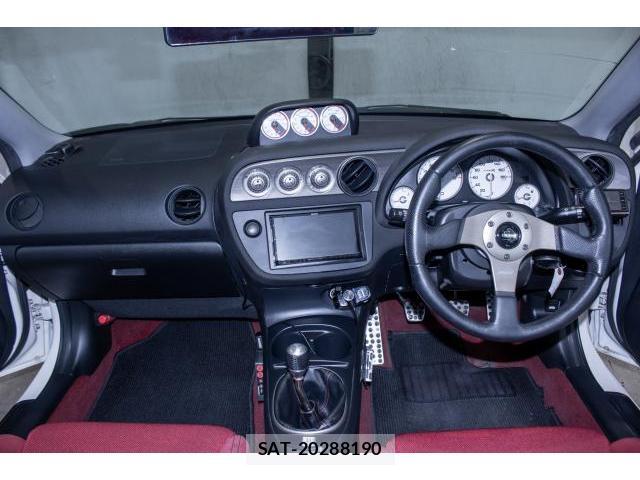 Honda INTEGRA 2005-05 8223318-2