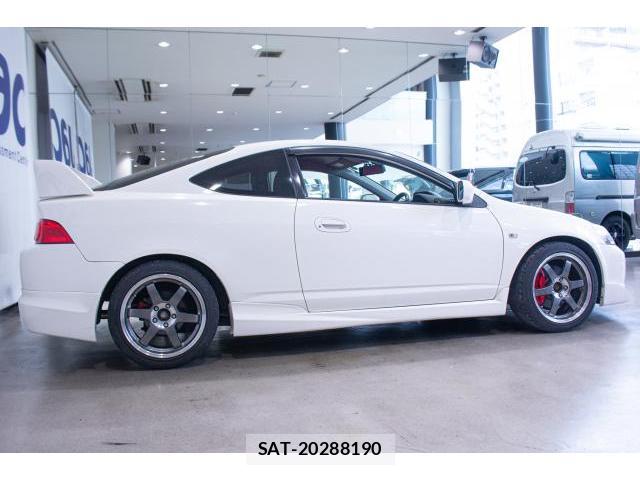 Honda INTEGRA 2005-05 8223318-3