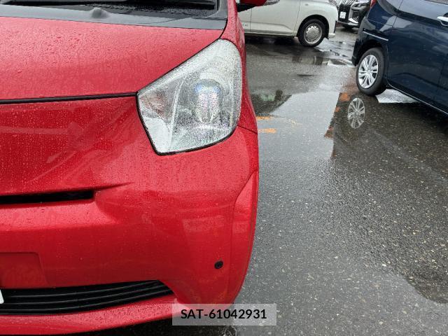 Toyota IQ 2011-08 8220447-13