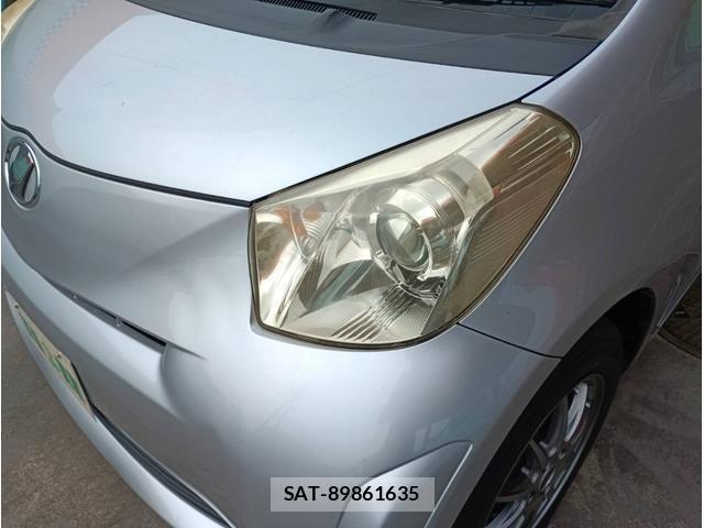Toyota IQ 2009-03 8221759-6