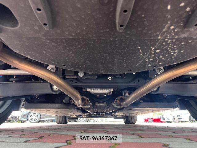 Lexus IS 2021-10 8219483-18