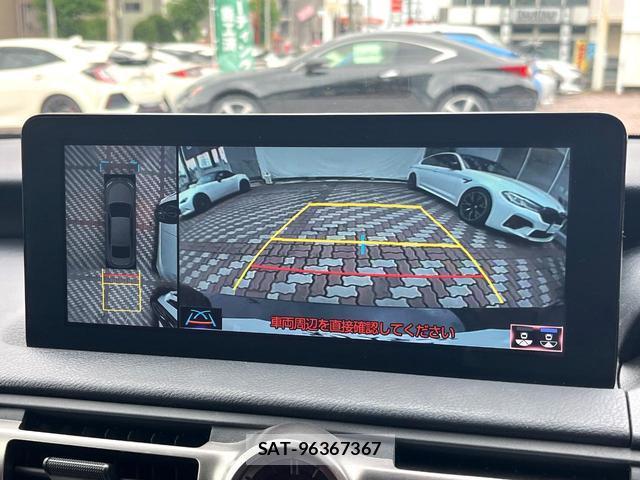 Lexus IS 2021-10 8219483-4