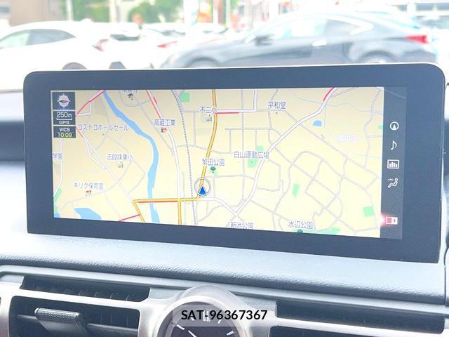 Lexus IS 2021-10 8219483-5