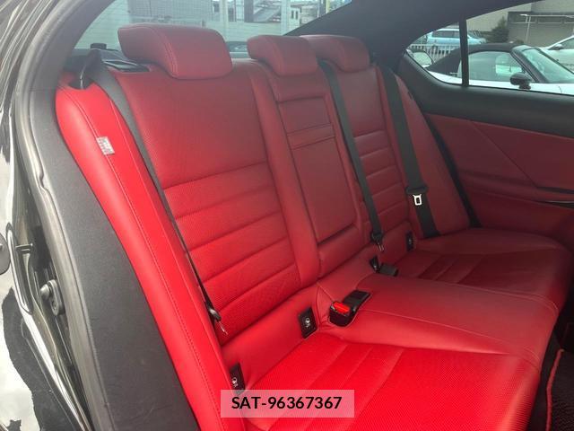 Lexus IS 2021-10 8219483-9