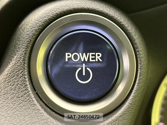 Lexus IS 2021-07 8220186-13