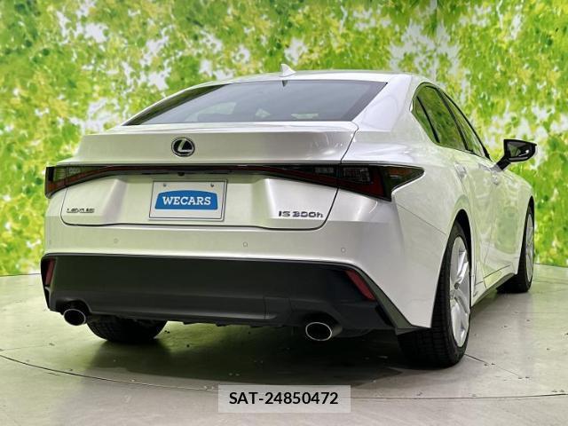 Lexus IS 2021-07 8220186-2