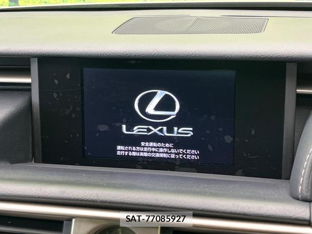 Lexus IS 2015-06 8221137-2