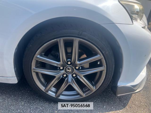 Lexus IS 2014-01 8221344-12