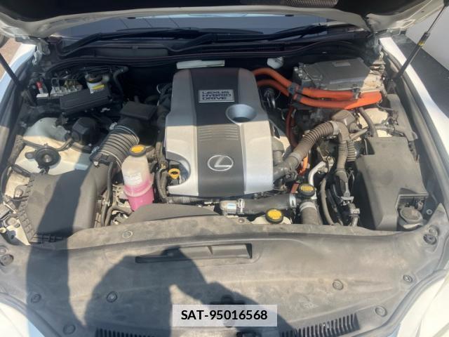 Lexus IS 2014-01 8221344-15