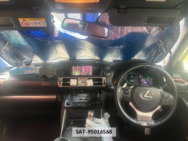 Lexus IS 2014-01 8221344-9