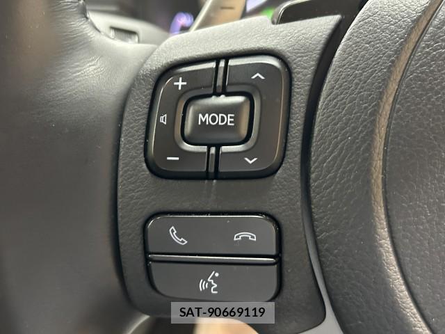 Lexus IS 2021-09 8222524-17