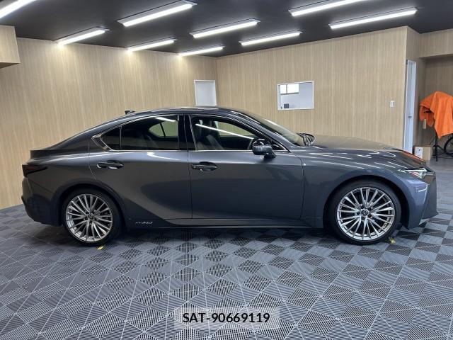Lexus IS 2021-09 8222524-3