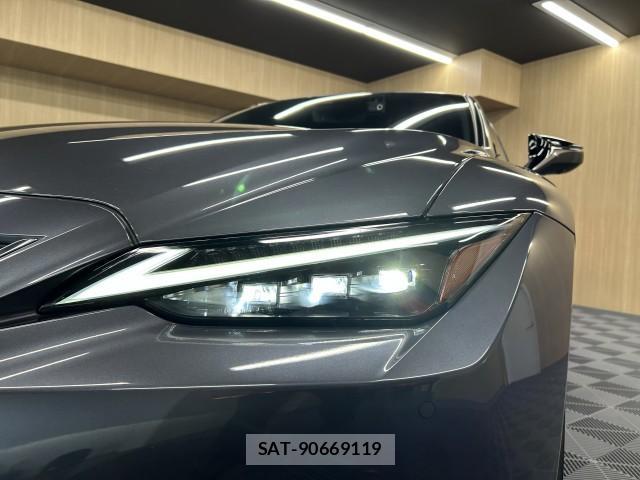 Lexus IS 2021-09 8222524-5