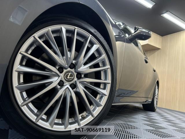 Lexus IS 2021-09 8222524-6