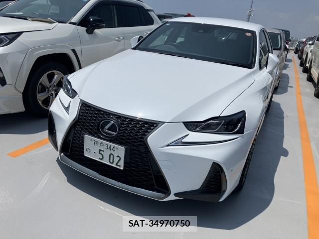 Lexus IS 2018-01 8222793-0