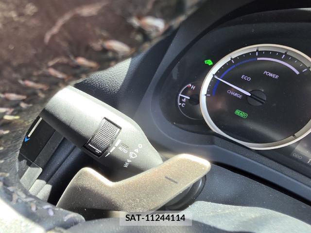 Lexus IS 2013-09 8222915-13