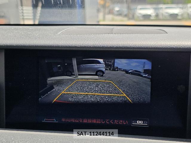 Lexus IS 2013-09 8222915-18