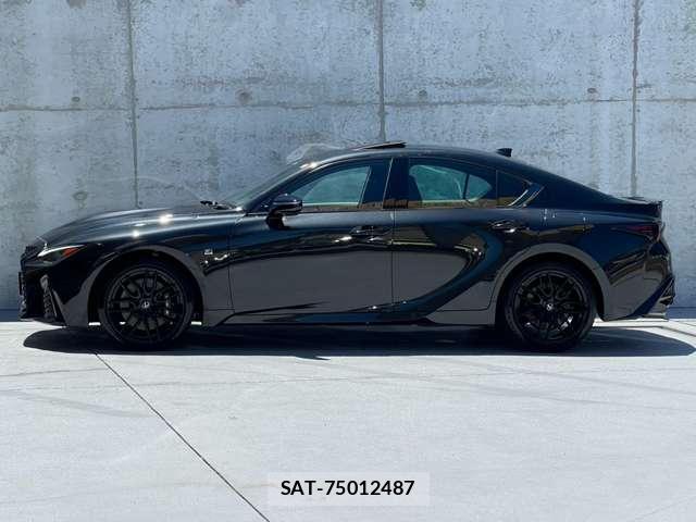 Lexus IS 2022-10 8223191-2