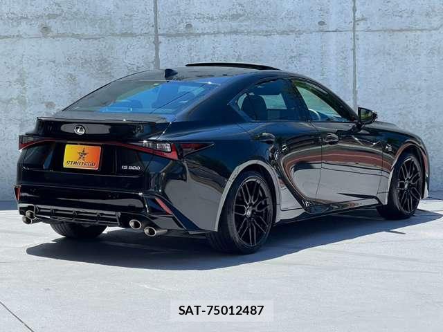 Lexus IS 2022-10 8223191-3