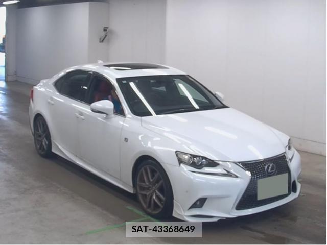 Lexus IS 2015-08 8223620-0