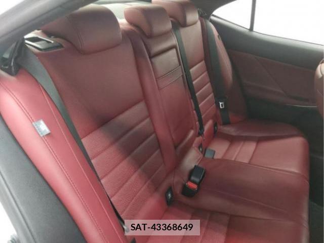 Lexus IS 2015-08 8223620-5