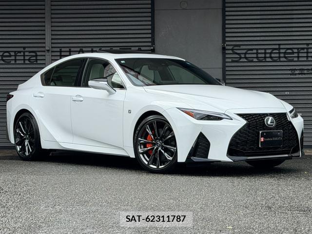 Lexus IS 2026-04 8224314-0