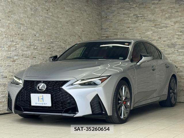 Lexus IS 2021-10 8224366-0