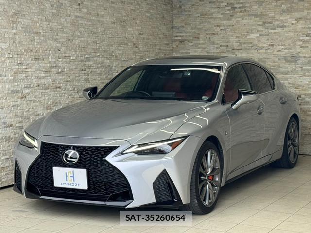 Lexus IS 2021-10 8224366-1