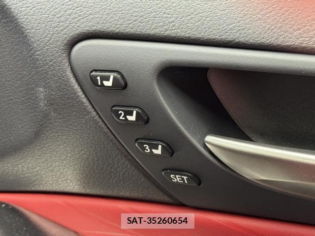 Lexus IS 2021-10 8224366-7